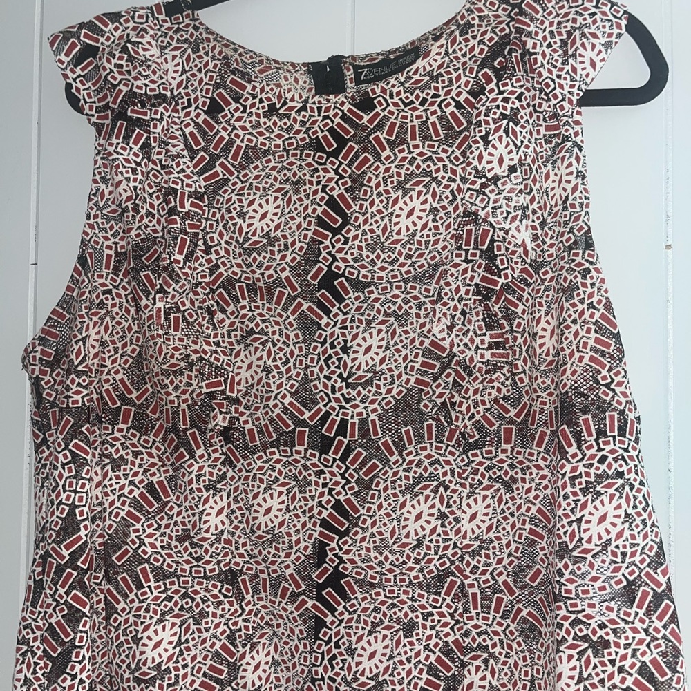 Avenue Black and White Geometric Blouse
